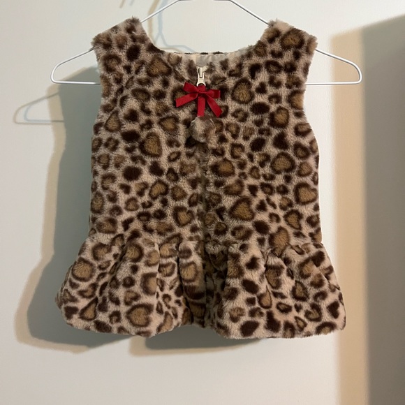 Rachel Zoe Other - Rachel Zoe children’s fuzzy vest.  Size XS (4).